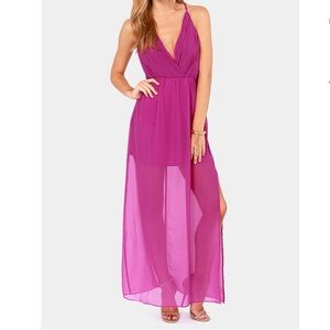 Lulu’s Pleated Backless Maxi Dress